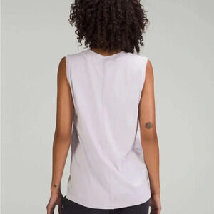 Lululemon Athletica women’s All Yours tank top in Faint Lavender size 4 EUC